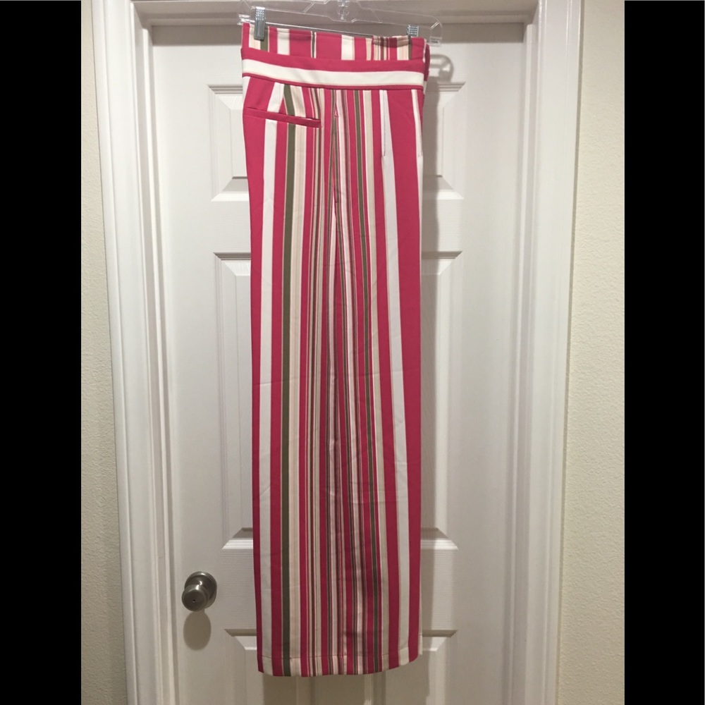 New York & Co. 7th Avenue Wide leg Palazzos - Picture 4 of 5